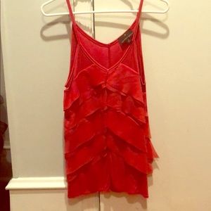 Comfortable textured spaghetti trap top!